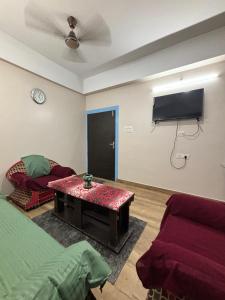 ALPINE HOMESTAY GUWAHATi