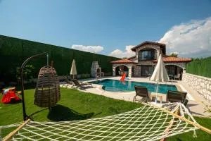 Gülyalı Konakları - Yaniklar