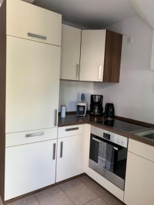 City-Apartment mit Parkplatz & Fahrradraum! Nur 300m zum Stadthafen