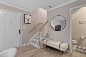 2 Min Drive to Downtown! A Cozy 2BR in Raleigh!