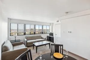 Pp 2401 Modern Corporate 2br Suite Pool, Gym - Highspire