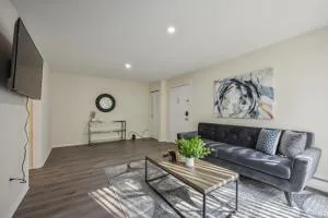 Pine Brook 410 I Pool Gym I Free Parking ! - Ньюарк