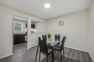 Pine Brook 1302 I Pool Gym I Free Parking !