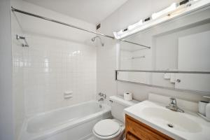 PP 501 Harrisburg Gem 2br, Pool, Parking