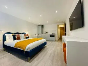 Designer Studio in Edinburgh with Free Parking - Granton