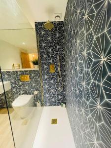 Designer Studio in Edinburgh with Free Parking