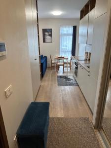 Your Home - Stylish Studio Apartment in Center, with Balcony & Self Check-in