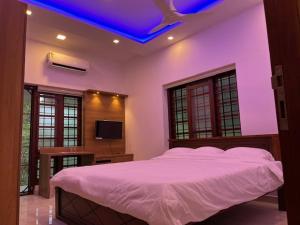 Lakeshore Premier Serviced Villa