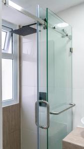 Beautiful and Bright Apt 7 with Balcony near Miraflores