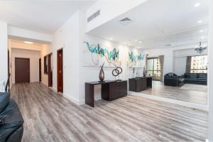 Huge apartment on the beach