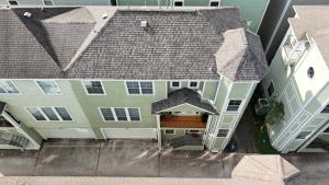 Townhome - Modern Boho - Heights - King bed