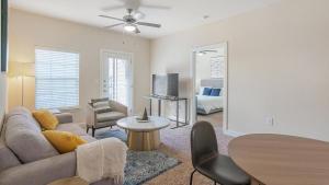 Landing at Mission Hill - 2 Bedrooms in Downtown New Braunfels