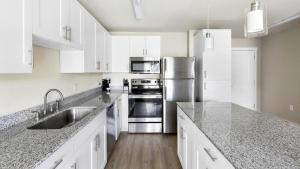 Landing at Camden Crossing - 1 Bedroom in Fort Worth