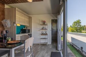 Rooftop Home With Whirlpool & Sauna - Happy Rentals 