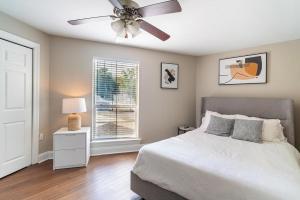 Landing at The Hive - 1 Bedroom in Mid City North