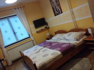 Family Room with Balcony and Mountain View  room in Guest House Kmečki Hram