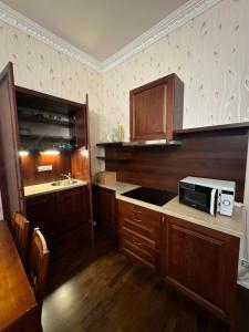 Gold Residence