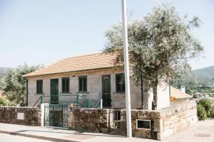 Alvarenga Apartments - Cabril