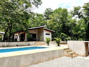 3 Bdr Villa With Pool , Near beach, Fast Wifi