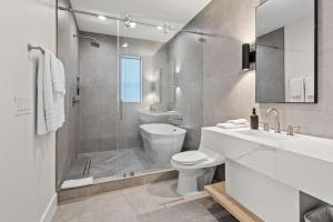 Warm Modern New Townhome in Tampa Heights