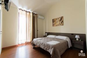 Large Double Room room in Opera B&B