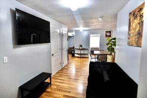 Lovely Loft in Newark Minutes from NYC, EWR & American Dream Mall
