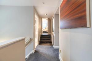 Bright and Central Duplex in Glasgow City Centre