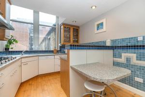 Bright and Central Duplex in Glasgow City Centre