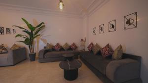 Modern Apartment in Centre of Marrakech For Friends & Families