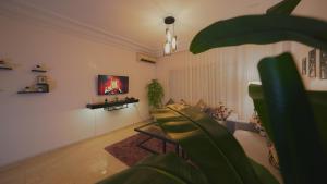 Modern Apartment in Centre of Marrakech For Friends & Families