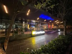 Elegante en Nanotec - El Pari