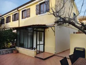 Apartments with a parking space Kostrena, Rijeka - 20958 - Podvežica