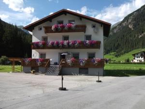Haus Alpenrose Pitztal-Sommercard-Partner
