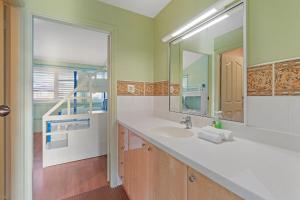 Lakeside Glass House