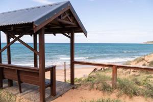 Hooked On Agnes - Agnes Water