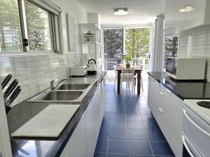 Rainbow Pacific Unit 12