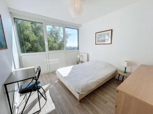 Appartements Appartement renove avec tennis prive, parking et vue mer - FR-1-361-162 : photos des chambres