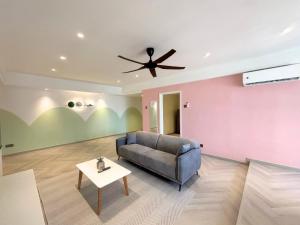 3R12Pax Fahrenheit88 C10-14 Opposite Pavilion KL Bukit Bintang Kaite Homestay