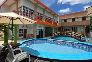 RedDoorz at JL Lodging House and Cafe Irosin - Burabud