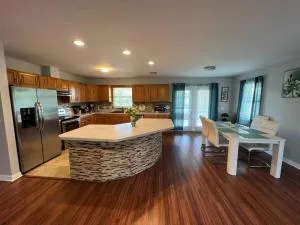 large 3 br 2 bth Venice - Southwest Venice