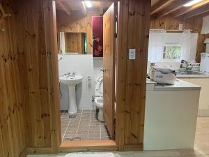 Jeju neulpureon house