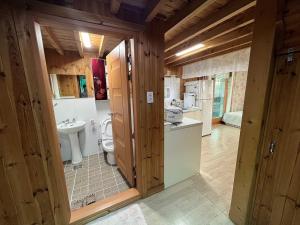 Jeju neulpureon house