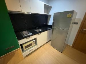 Fuse คอนโด สาทร-ตาสิน