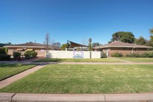 Jacaranda Apartments