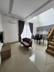 The Icon Central Batam 3 Bedroom Home Villa with Private Pool - Sagulung