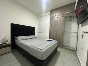 3BR AC LUXURY APARTMENT CLOSE TO THE AIRPORT Beach & THE HISTORIC CENTER