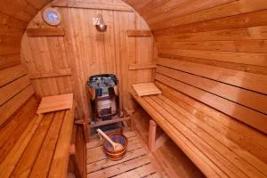 プール&サウナヴィラ美ら海本部 - Higashihara