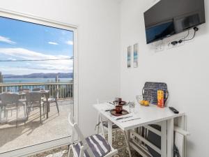 Apartments Sun 4 You - One Bedroom Apartment with Terrace and Sea View Apartment 1