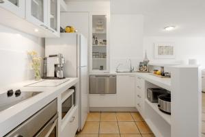 Picture Point 2 - 500m to Hastings St & Noosa Beach