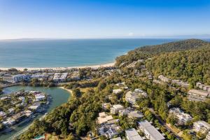 Picture Point 2 - 500m to Hastings St & Noosa Beach